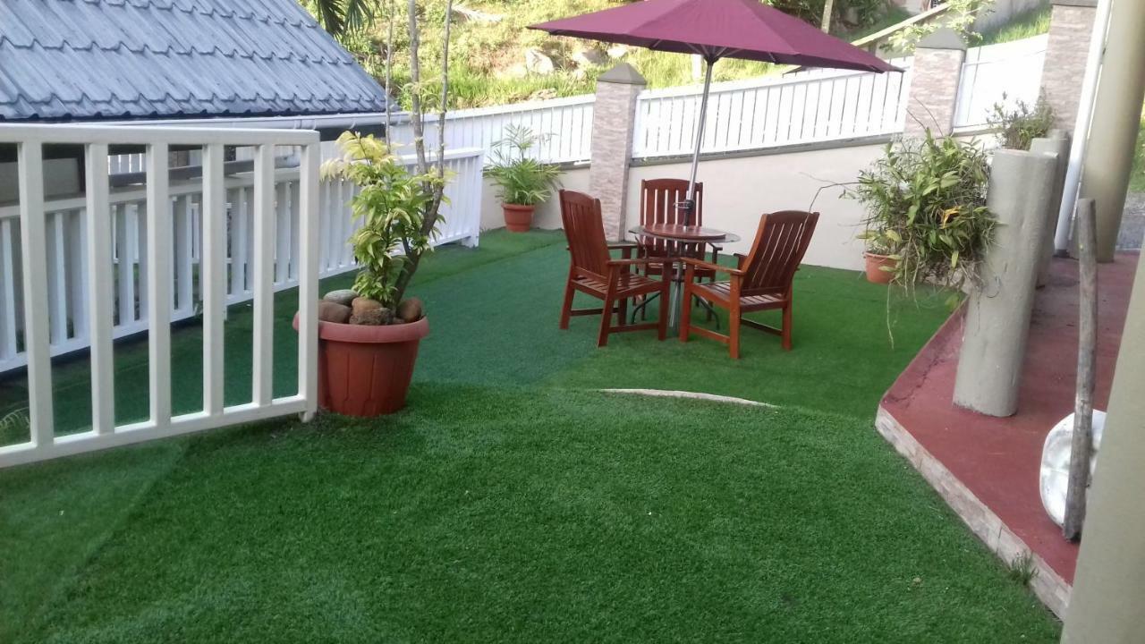 Shay Lyah Self Catering Apartment Victoria Bagian luar foto