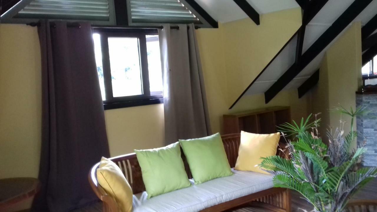 Shay Lyah Self Catering Apartment Victoria Bagian luar foto